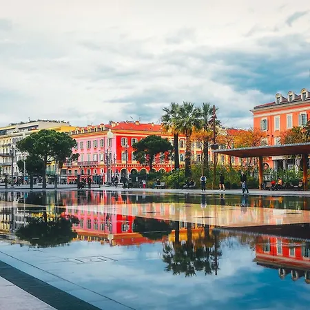 B G La Grimaldi Promenade Des * Νίκαια